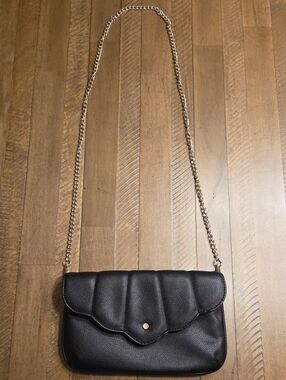 LC Lauren Conrad Black Quilted-Style Crossbody with Silver Chain
